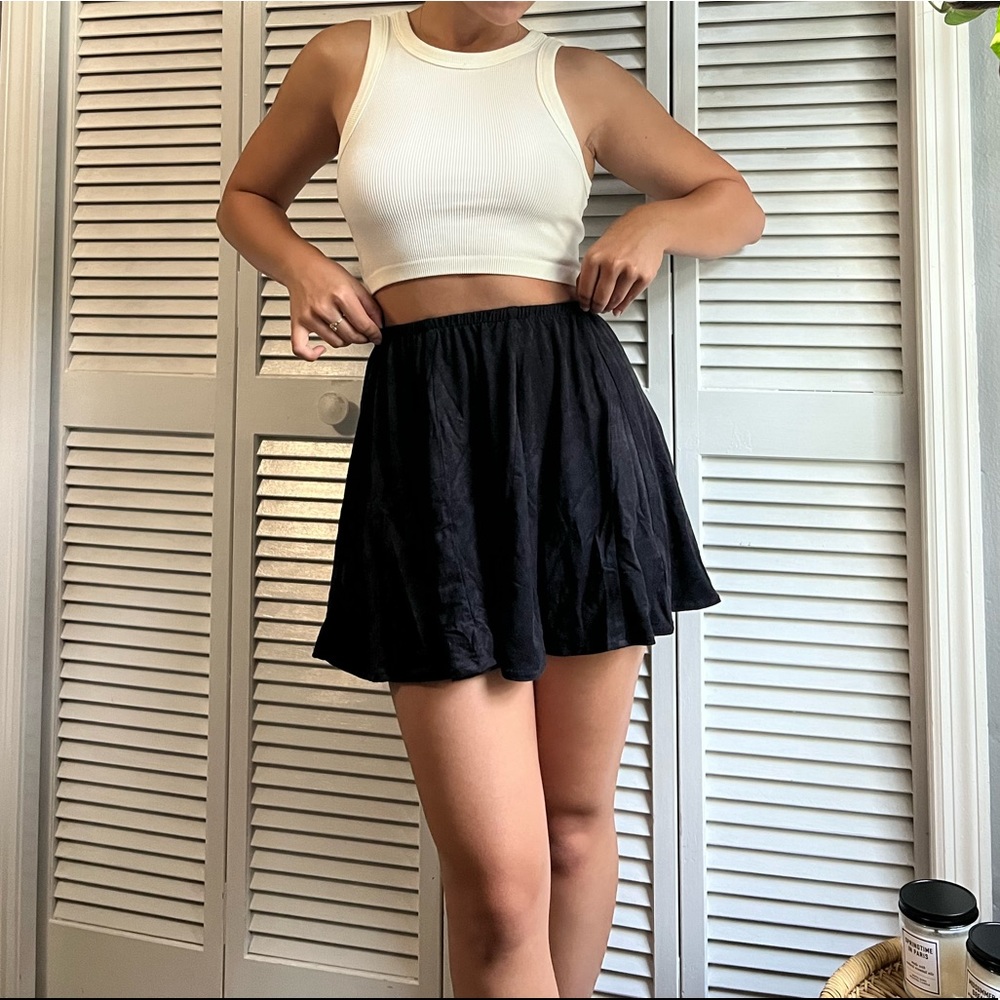 Velvet black skirt